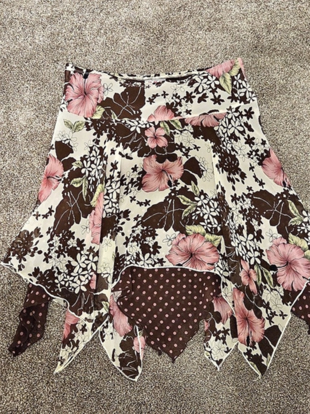 Three Pink Hearts Floral Asymmetrical Skirt in Brown & Pink